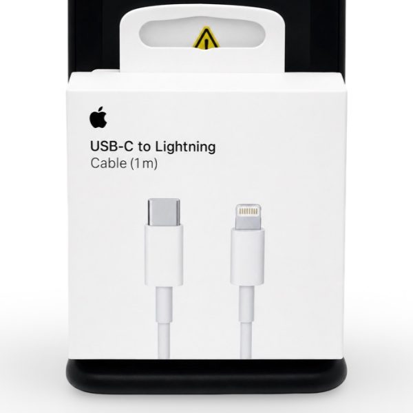 BRAND NEW USB-C TO LIGHTNING (IPHONE)